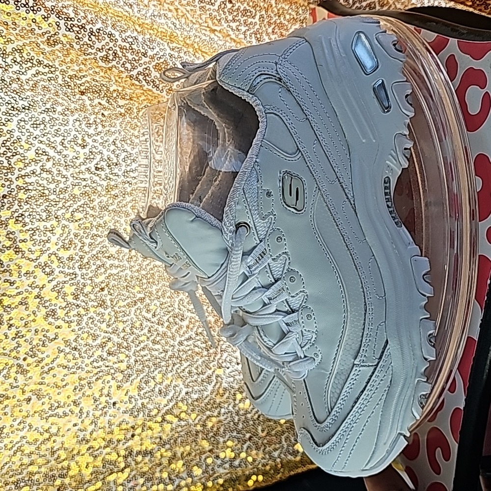 B Skechers D-Lites-New Scene White Silver Women LifeStyle Casual Shoes - Picture 4 of 11
